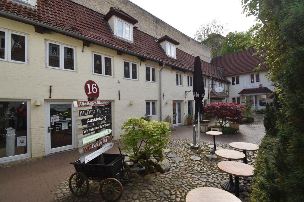 Fewo1846 - Lille Petuhtante II - Elegante Vintage-Wohnung Mit 2 Schlafzimmern Flensburg Exterior foto